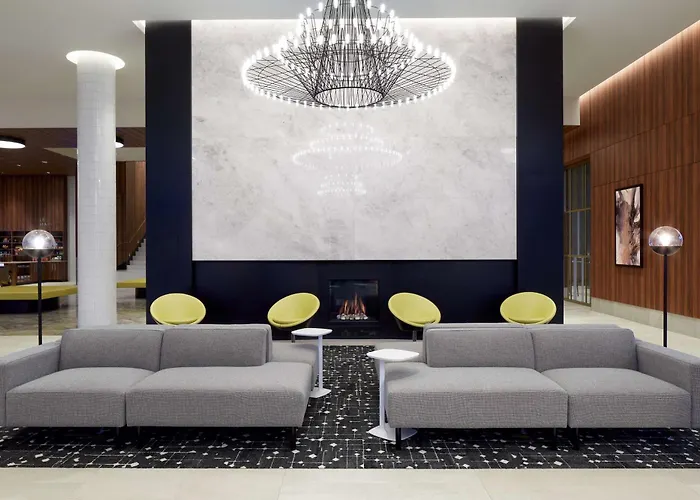 Homewood Suites By Hilton Montreal Midtown